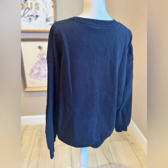 New! QUEEN OF SPARKLES Licensed UGA Medieval Font Checker Oversized Sweatshirt - Picture 7 of 9